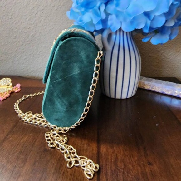 NWT Green Floral Embroidered Velvet Clutch Purse For Bride Green  Evening Bag - Picture 6 of 8